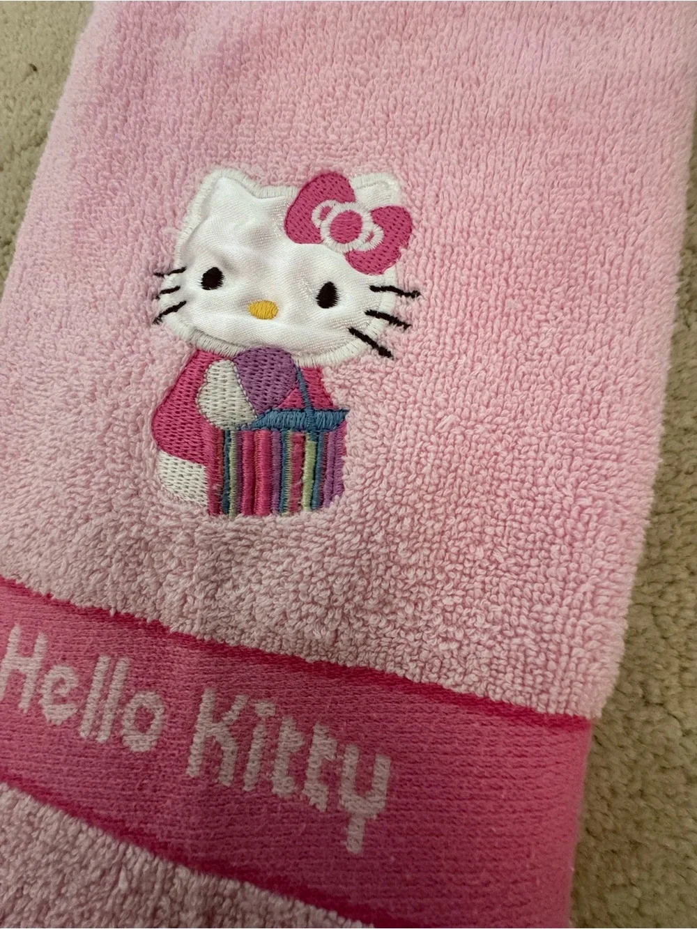 Hello Kitty soft pink